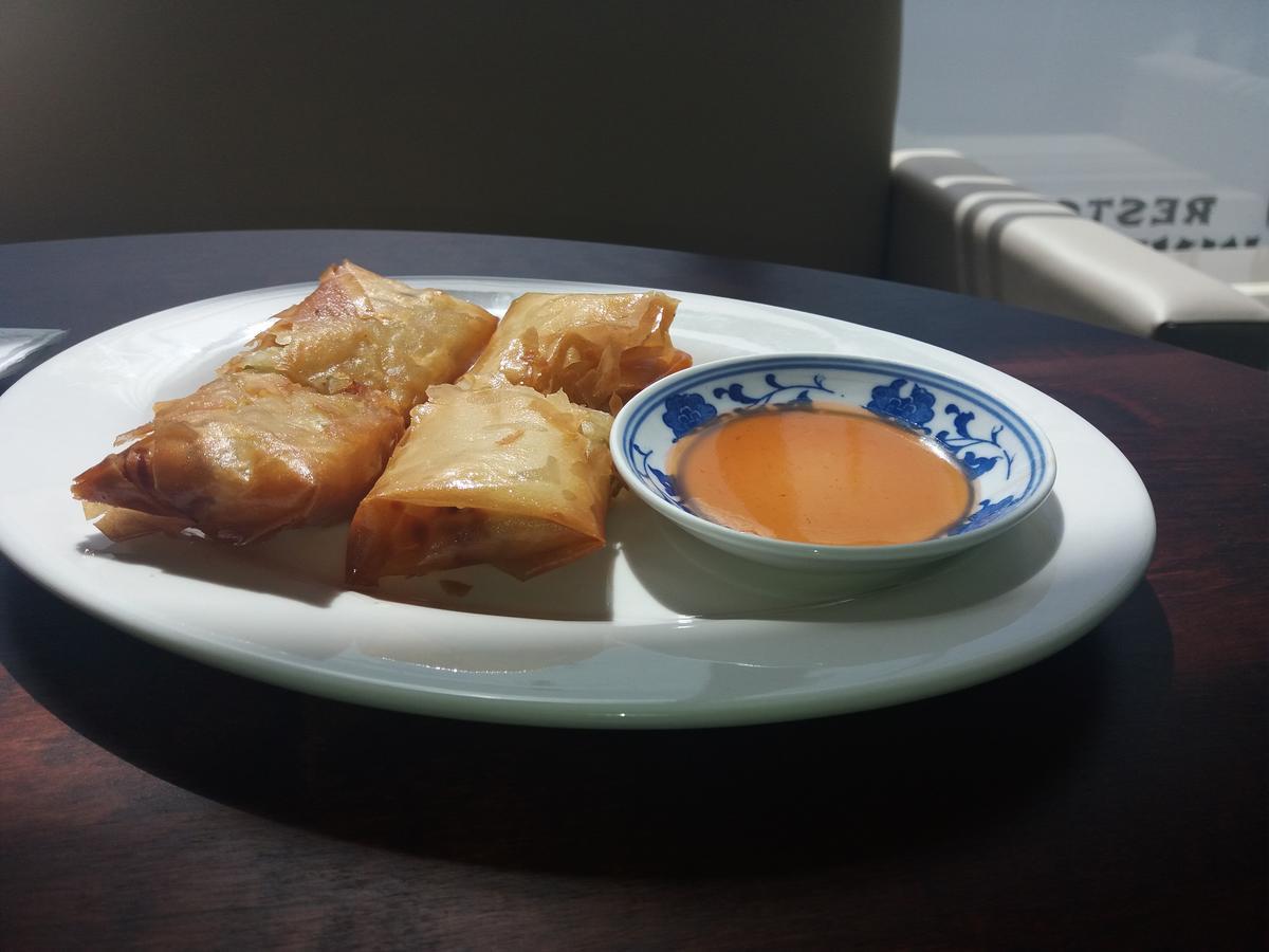 Hotel & Restaurant Great Wall - Airport Сараево Экстерьер фото