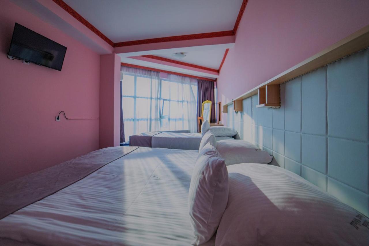 Hotel & Restaurant Great Wall - Airport Сараево Экстерьер фото